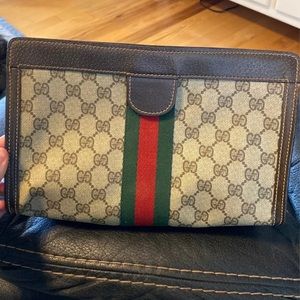 Authentic vintage Gucci Velcro clutch